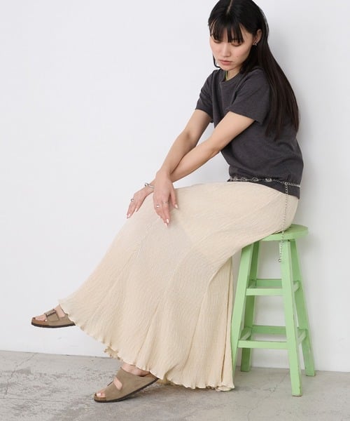 103315847b_b_10_500.jpg