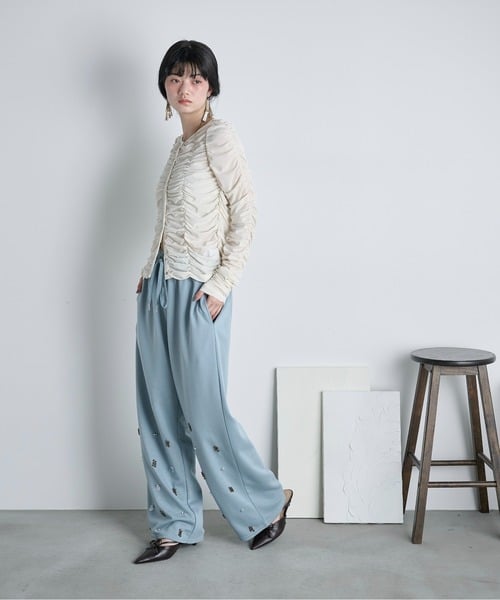 103371988b_b_26_500.jpg