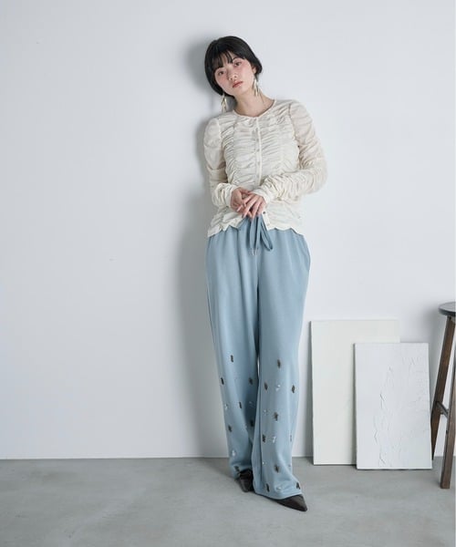 103371988b_b_27_500.jpg
