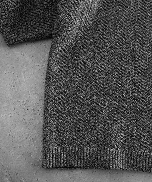 103626913b_b_37_500.jpg