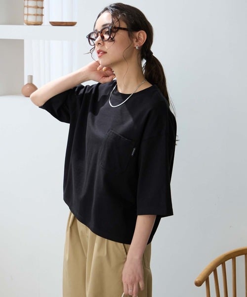 104767909b_b_18_500.jpg
