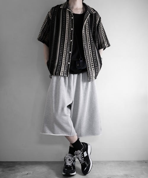 105042751b_b_68_500.jpg