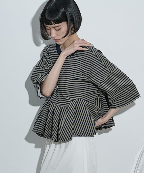 105426697b_b_77_500.jpg