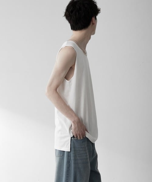 105591889b_b_10_500.jpg