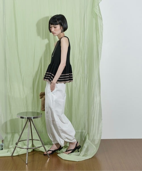 106099632b_b_23_500.jpg