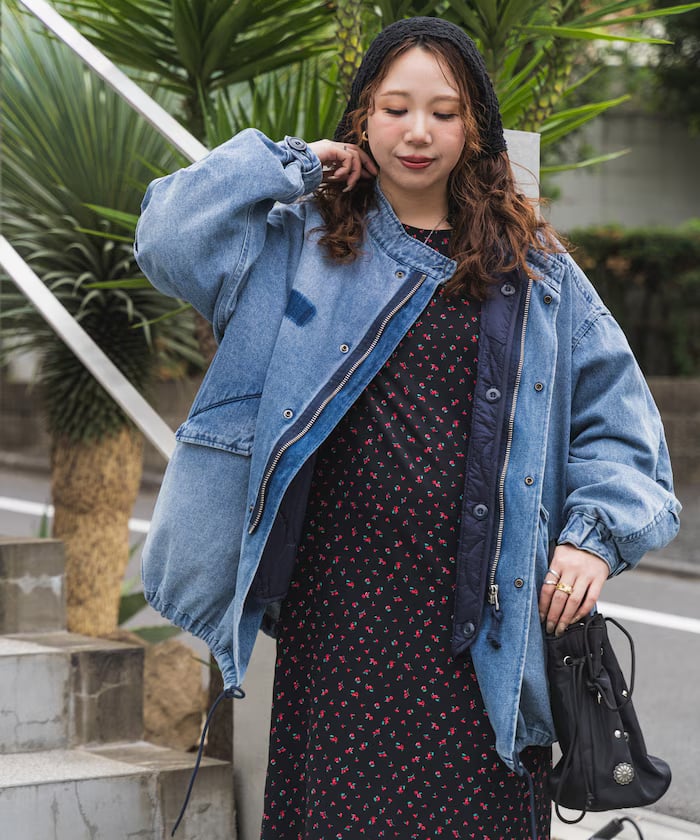 ブルー