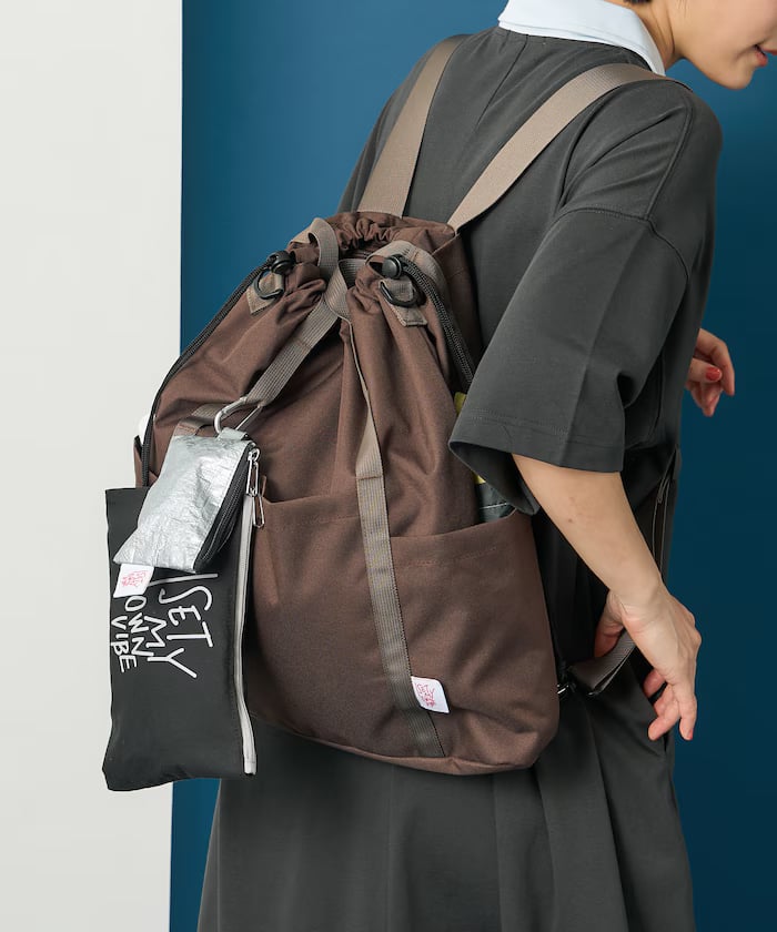 ブラウン