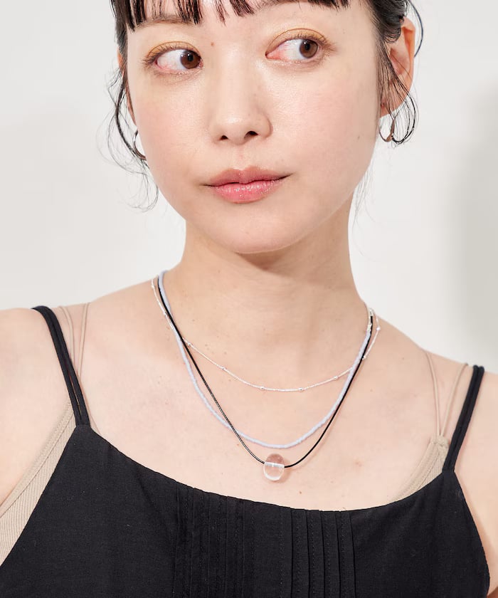 ブルー