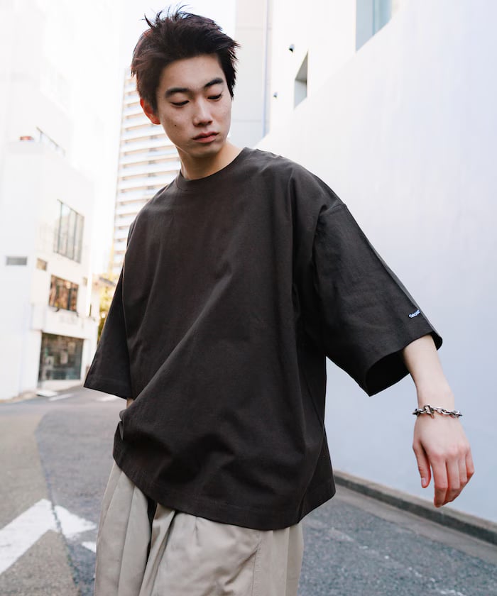 ブラウン