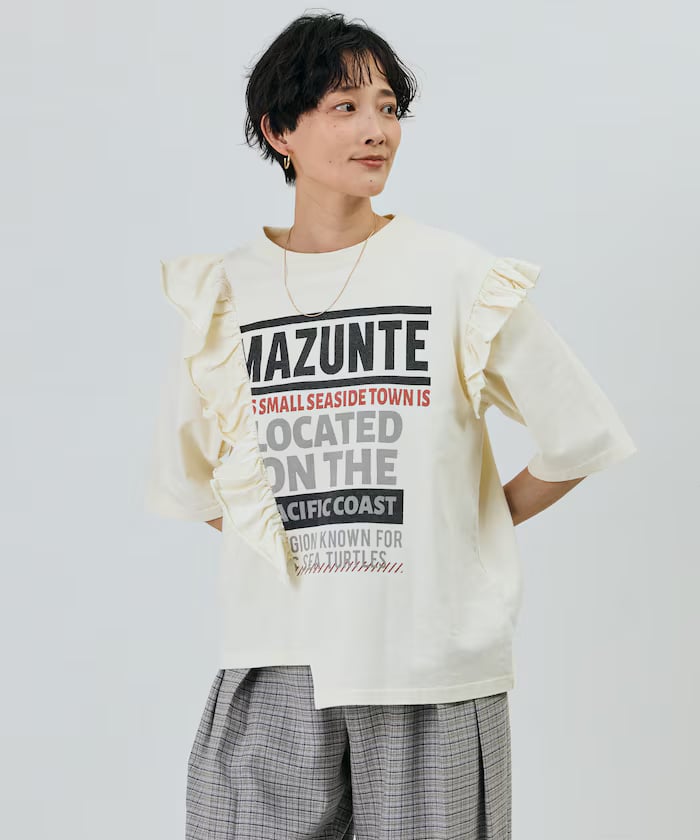 オフホワイト