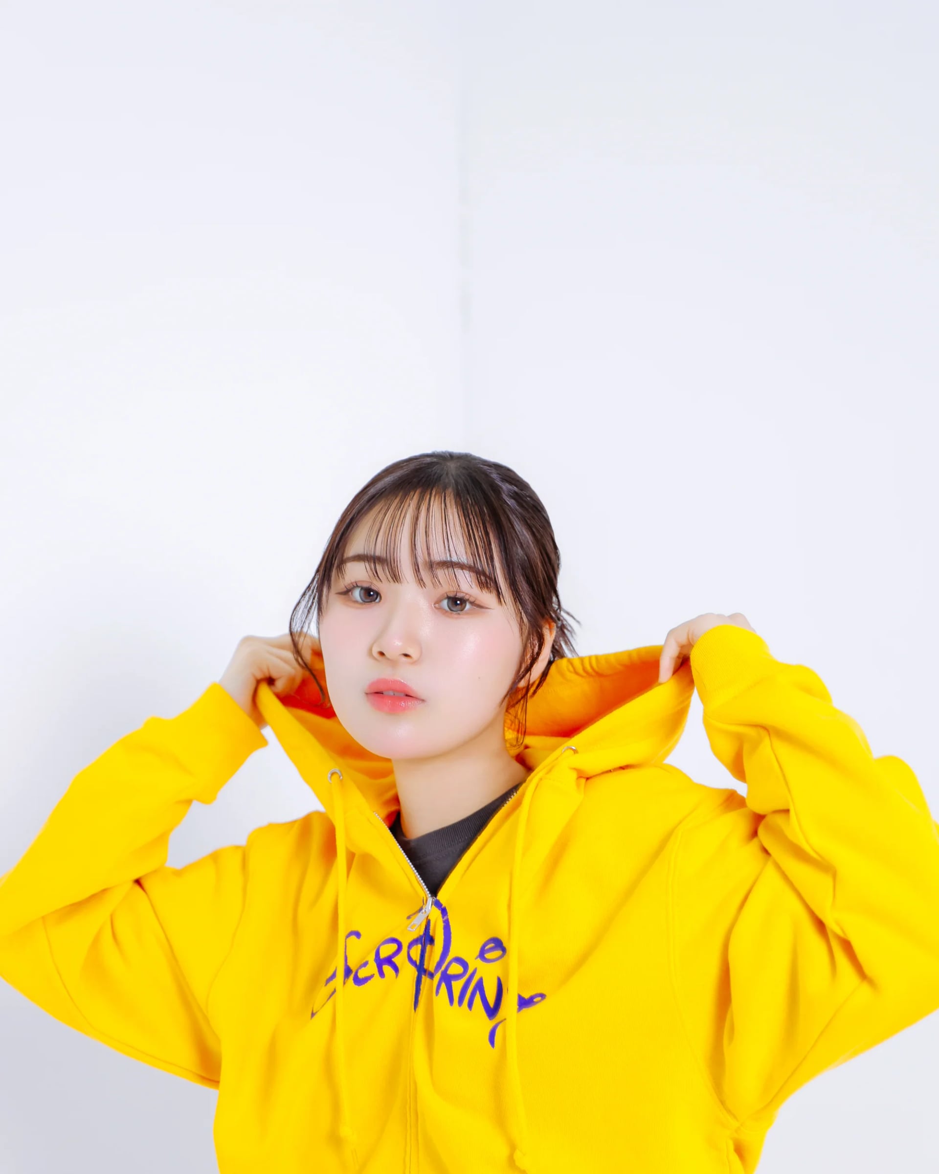 WONDER Zip Hoodie - 2512119_OP02327.jpg