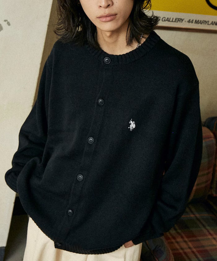 ブラック