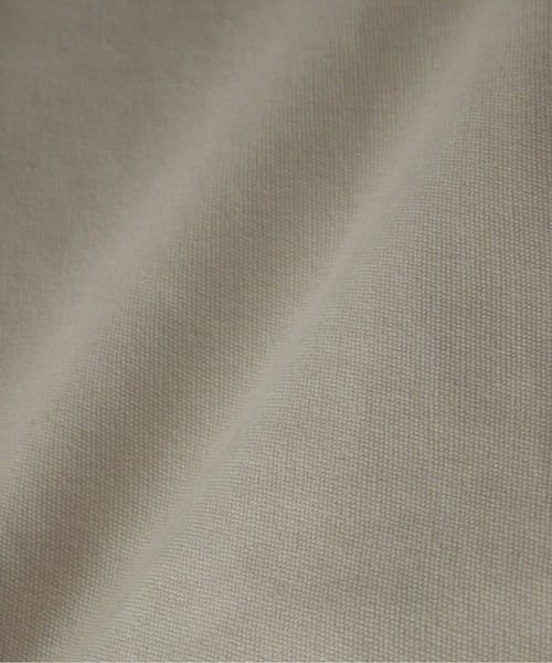 71313839b_b_26_500.jpg