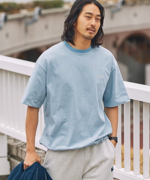 ライトブルー