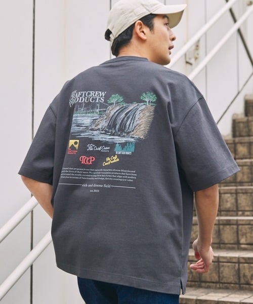 83469789b_b_302_500.jpg