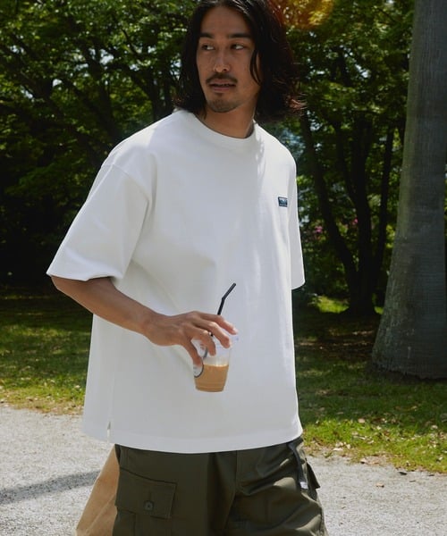 83469789b_b_31_500.jpg