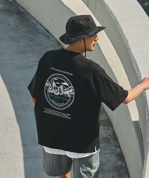 83469789b_b_86_500.jpg