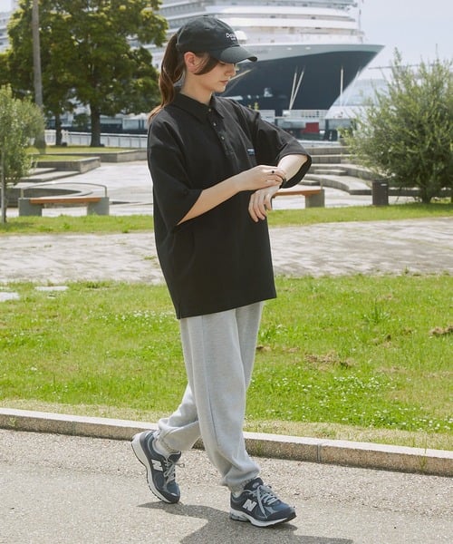 83469790b_b_27_500.jpg