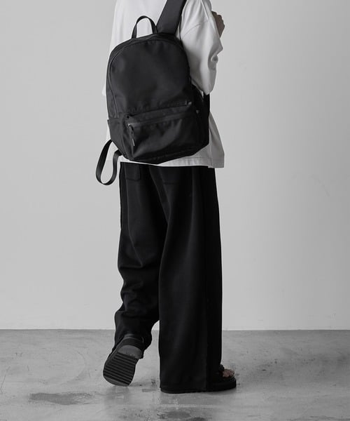 84903065b_b_14_500.jpg
