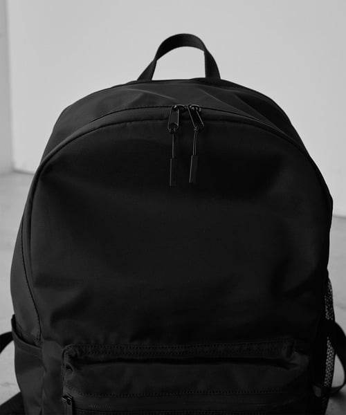 84903065b_b_46_500.jpg