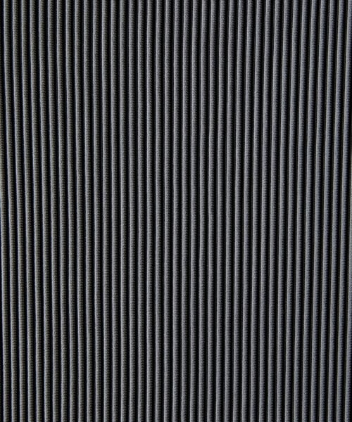 86799310b_b_31_500.jpg