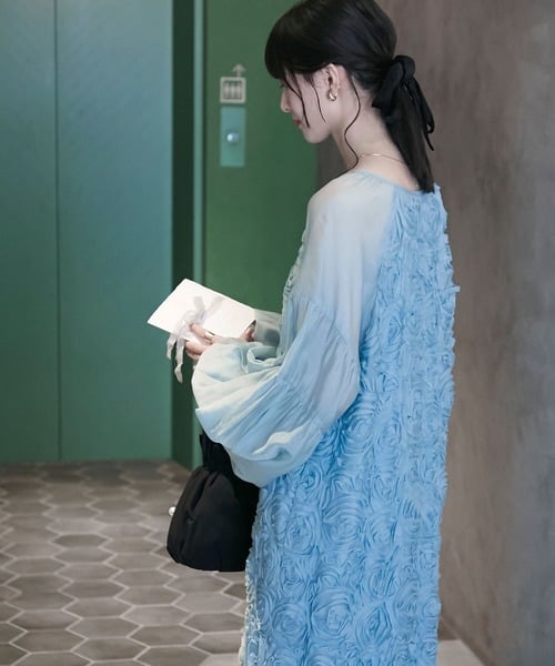 88093375b_b_79_500.jpg