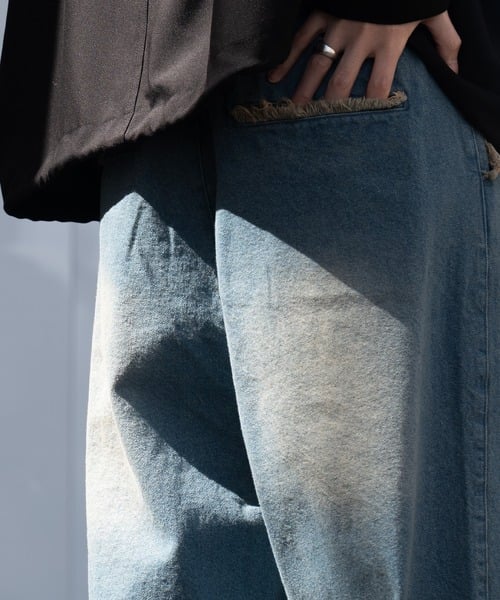 92467006b_b_87_500.jpg