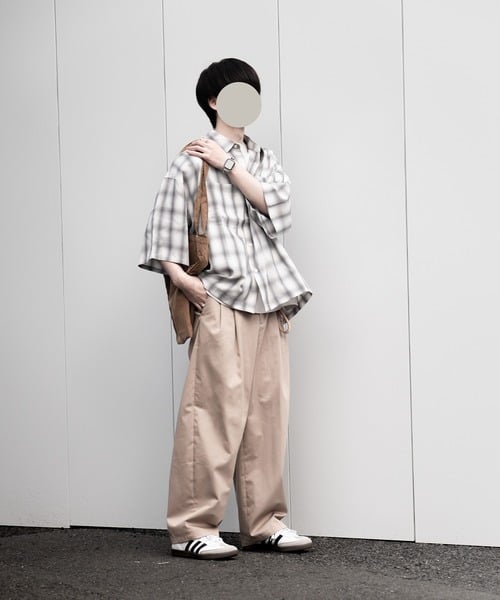 92467009b_b_51_500.jpg