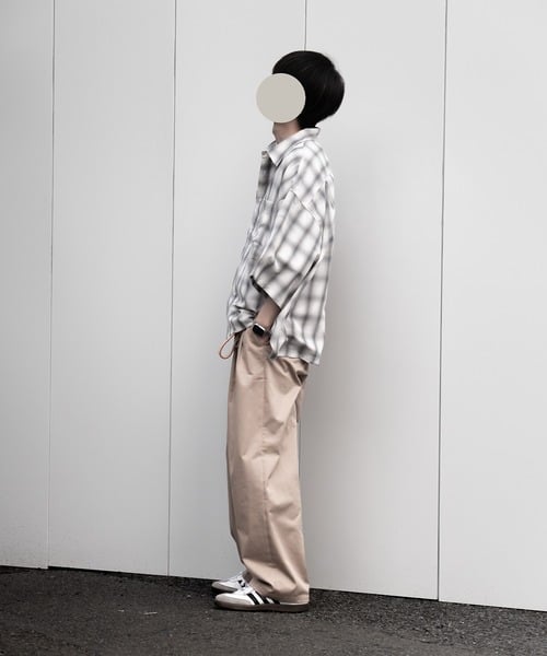 92467009b_b_53_500.jpg