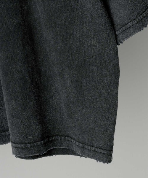 93488972b_b_37_500.jpg