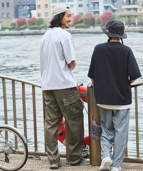 94097742b_b_34_500.jpg