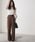 ダークブラウン