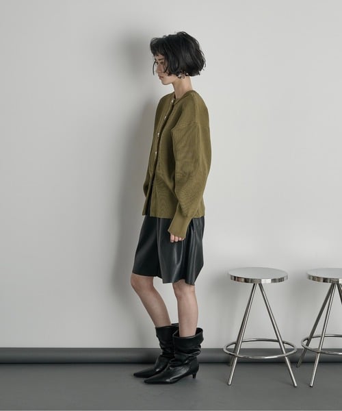 96959629b_b_31_500.jpg