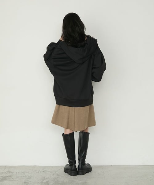 97492661b_b_34_500.jpg