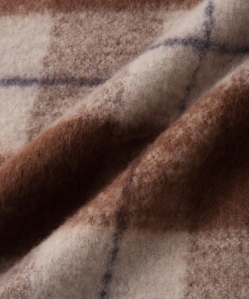 97703405b_b_61_500.jpg