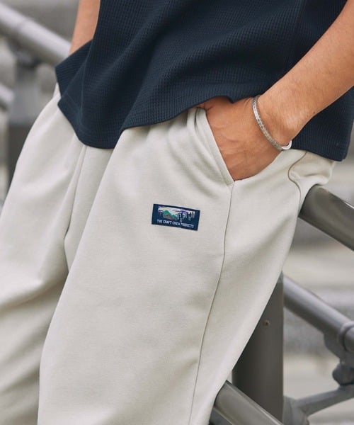 98233422b_b_174_500.jpg