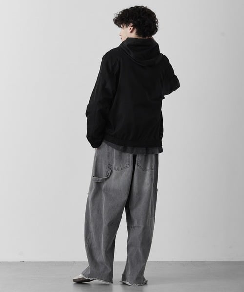 98578573b_b_49_500.jpg