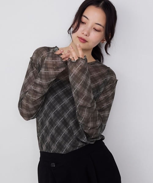 98909522b_b_19_500.jpg