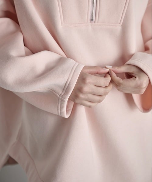 99619823b_b_52_500.jpg