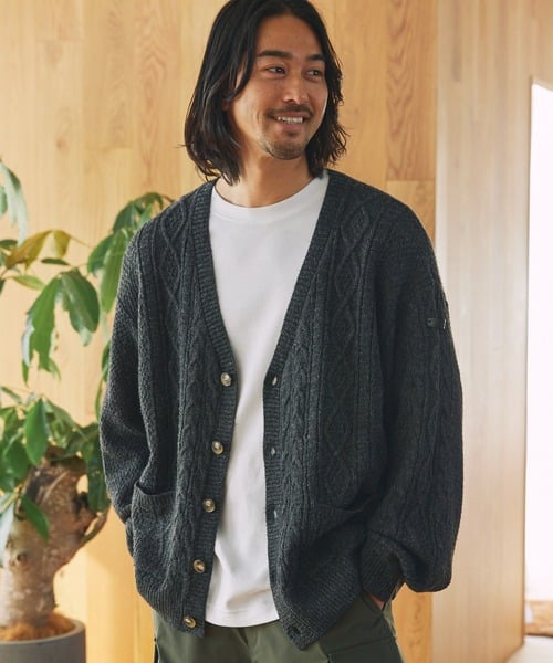 ブラック