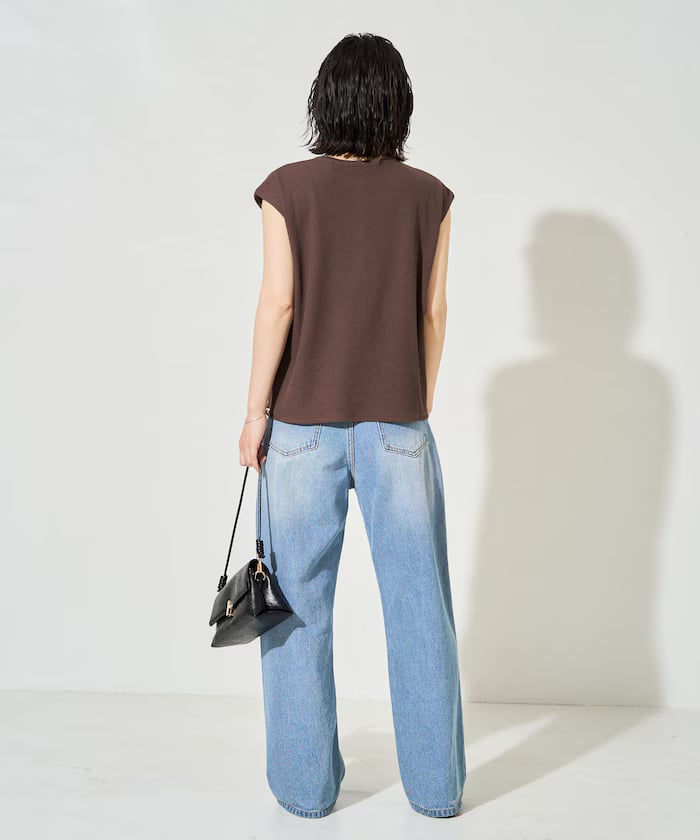 item69dde57939c92.jpg