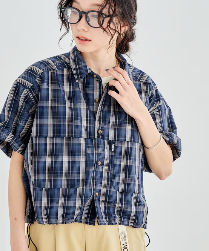 ダークネイビー