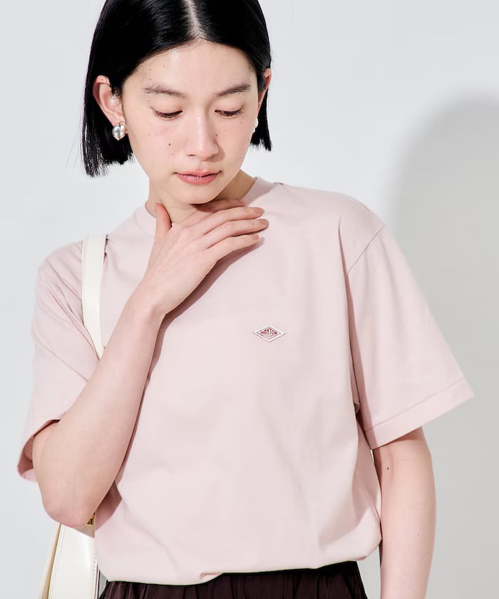 ピンク