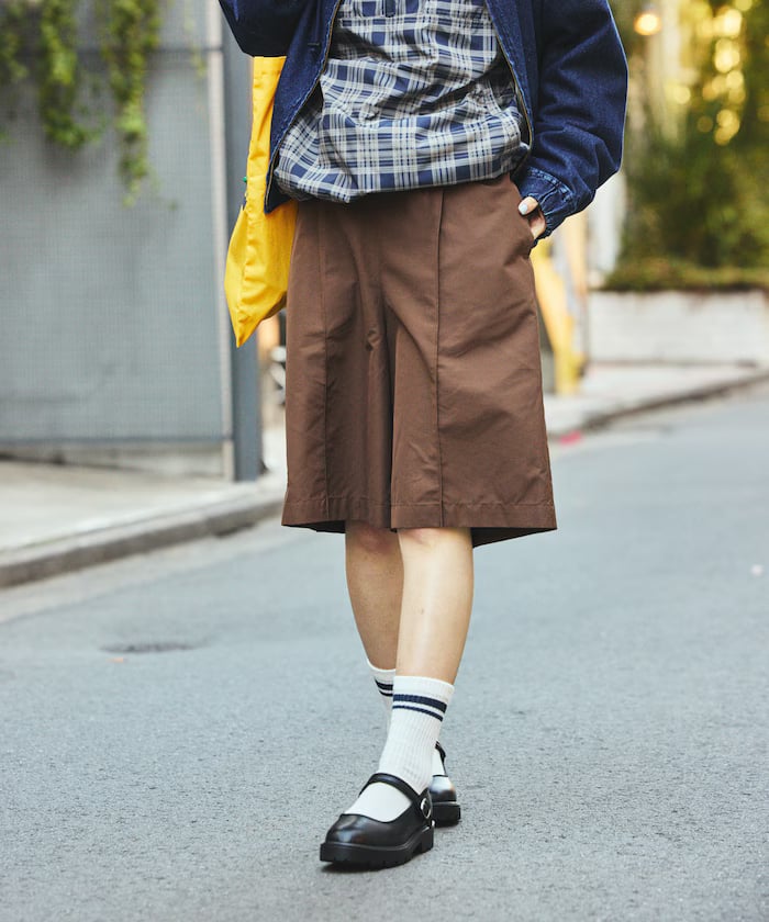 ブラウン