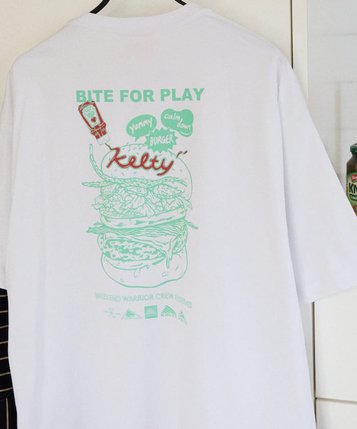 ホワイト