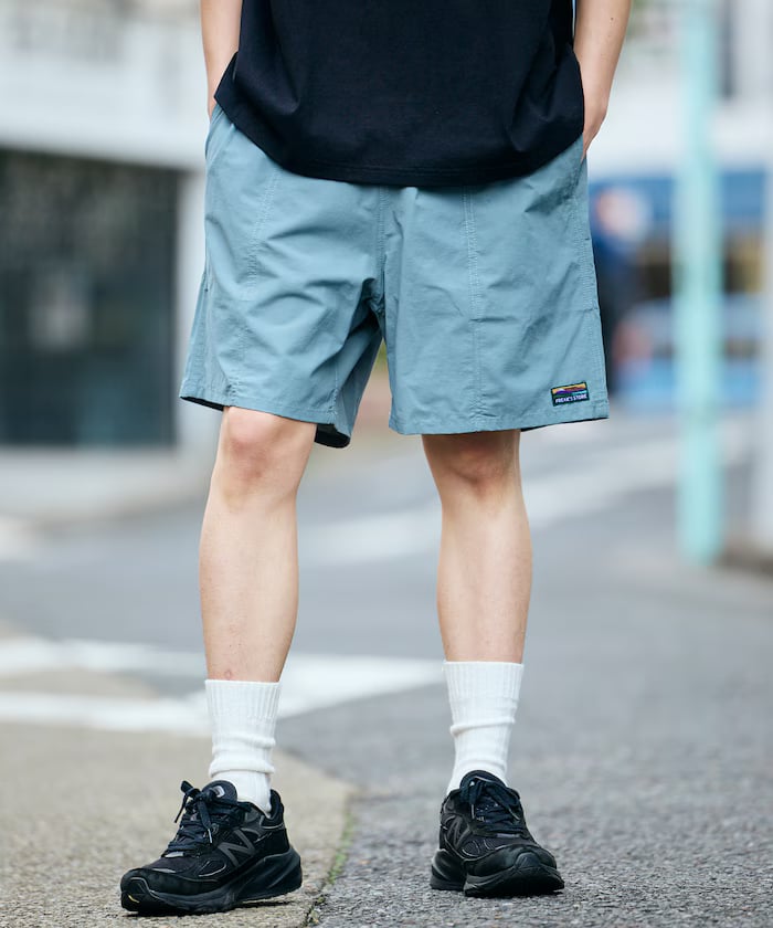 サックスブルー