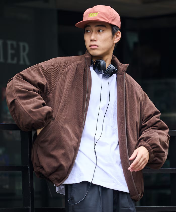 ブラウン