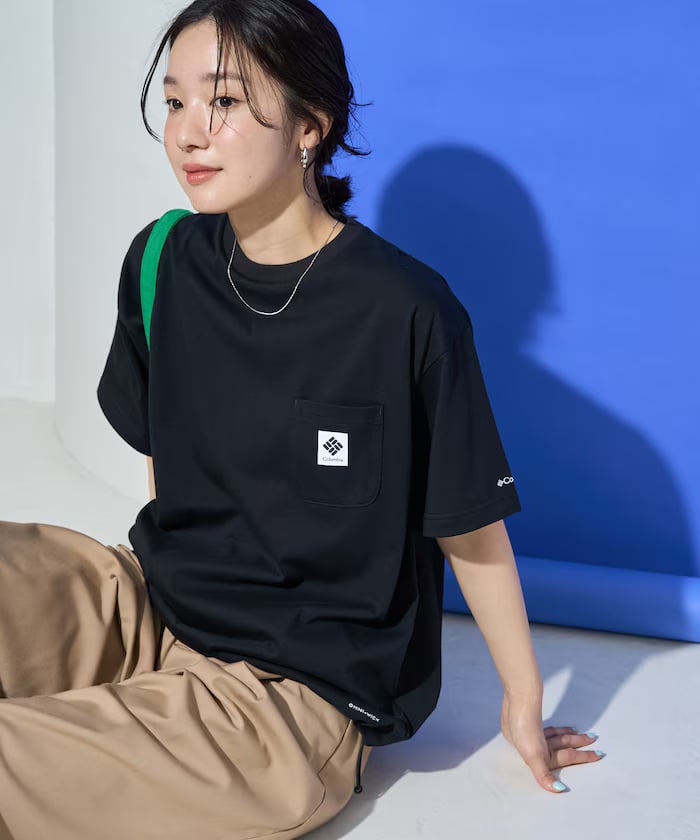 ブラック