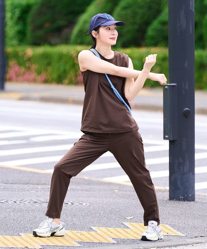 ブラウン