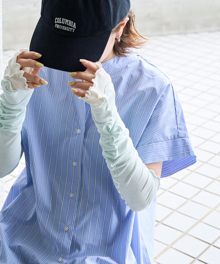 サックスブルー
